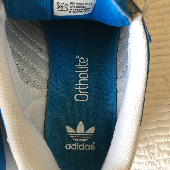 Blue Adidas shoes - Picture 5 of 5